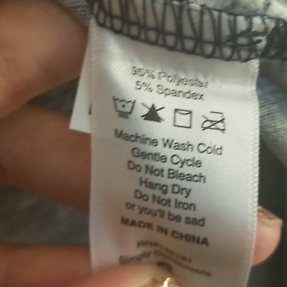 LuLaRoe Perfect T, size small NWT - Picture 4 of 5